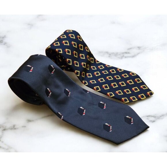 Christian Dior Mens Neck Ties (2) Cravates Polyester Geometric Navy Blue 56" - Picture 1 of 8